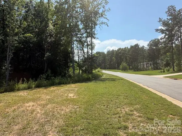 315 Grassy Ridge CT, Clover, SC 29710