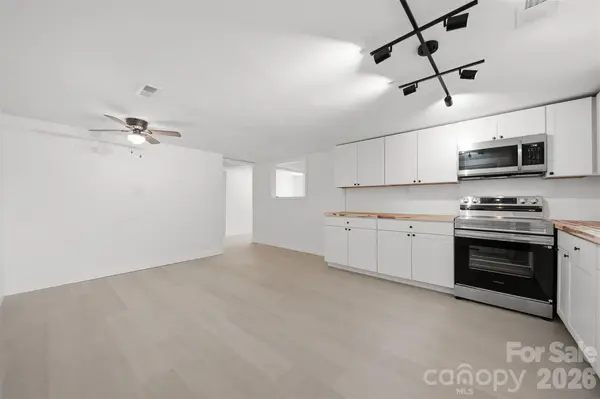 218 33rd ST SW, Hickory, NC 28602