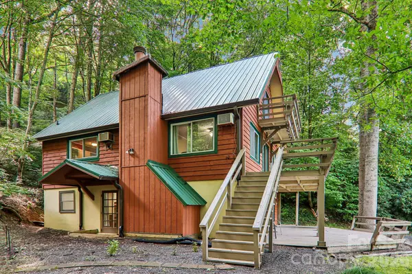 330 Riddle Cove RD, Maggie Valley, NC 28751