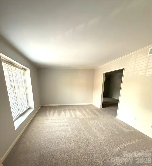 6648 Bunkerhill CIR, Charlotte, NC 28210