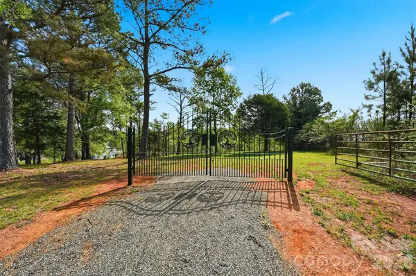 5411 Icard Ridge RD, Hickory, NC 28601