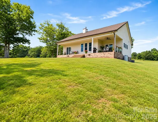 14 Daisy LN, Taylorsville, NC 28681