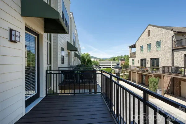 69 Stamford ST, Asheville, NC 28803