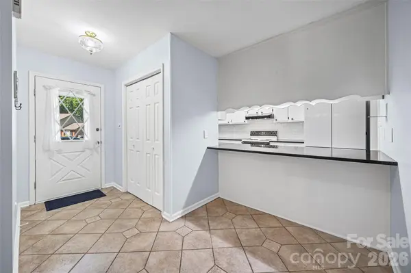 120 Ashebrook DR, Fort Mill, SC 29715