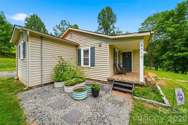 4710 Overland RD, Lenoir, NC 28645