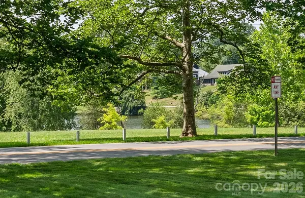 1329 Merrimon AVE, Asheville, NC 28804