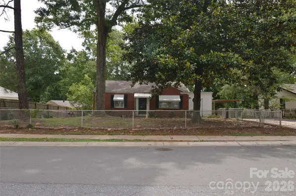 2111 Dickens AVE, Charlotte, NC 28208