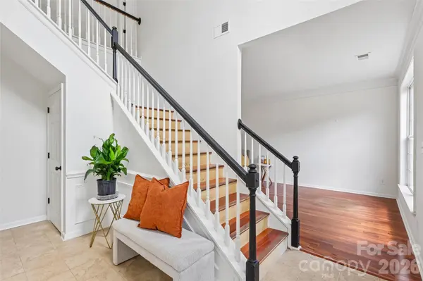 10908 Chastain Parc DR, Charlotte, NC 28216