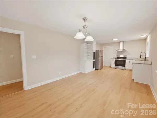 765 8th Avenue DR SE, Hickory, NC 28602