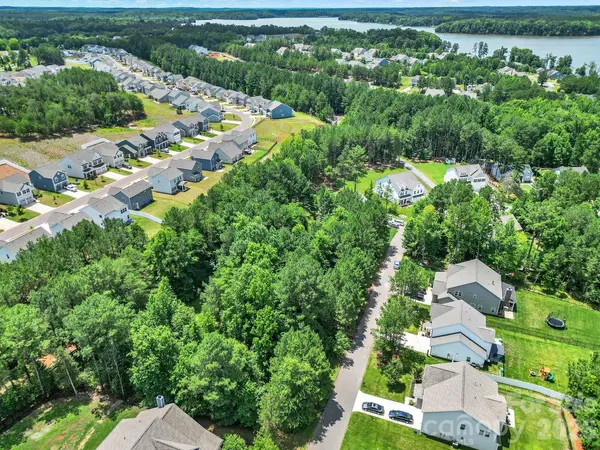 9425 Tradewinds CT, Lancaster, SC 29720
