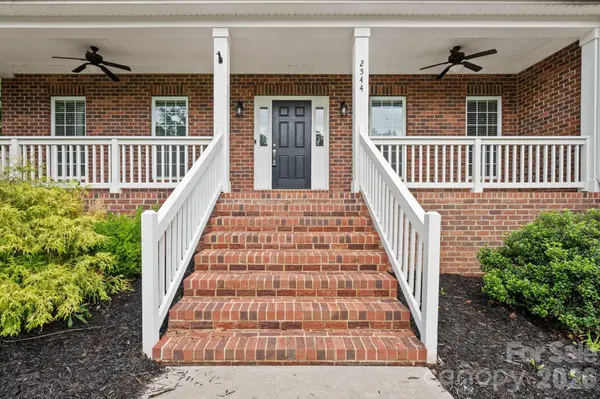 2544 Short Cedar TRL, Alexis, NC 28006