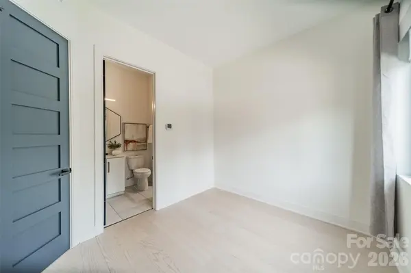 3305 Spencer ST, Charlotte, NC 28205