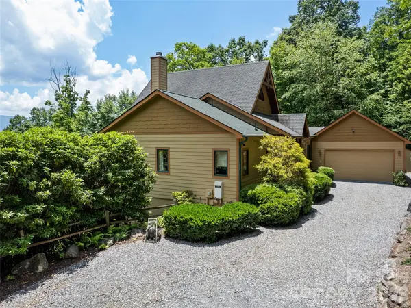 48 Hawks Lift DR, Waynesville, NC 28786