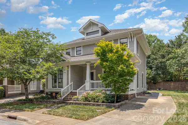 418 Olmsted Park PL, Charlotte, NC 28203