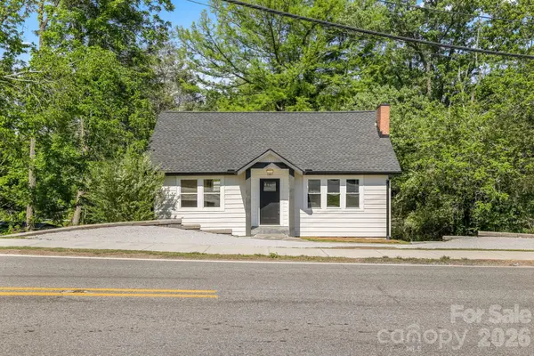 523 Harrison AVE, Franklin, NC 28734