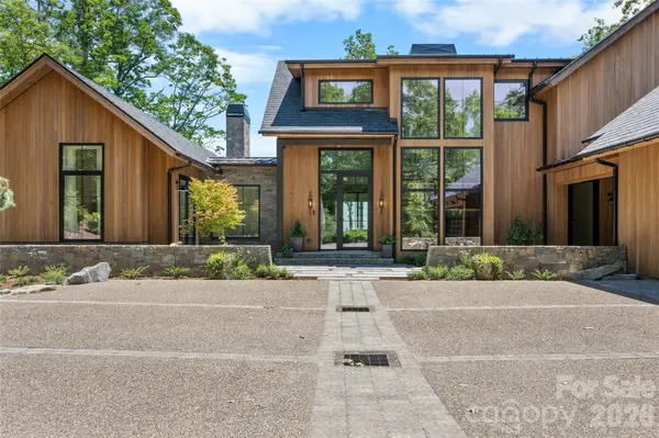 140 Panther Summit DR, Lake Toxaway, NC 28747