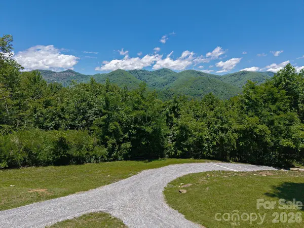 59 W Canoe Creek DR #3, Tuckasegee, NC 28783