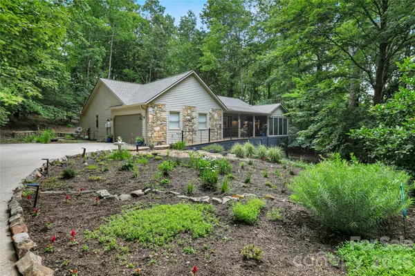 3125 Connestee TRL, Brevard, NC 28712