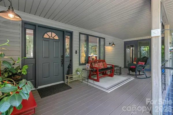 3125 Connestee TRL, Brevard, NC 28712