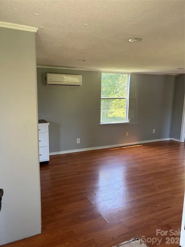 5027 Lineberger Loop RD, Denver, NC 28037