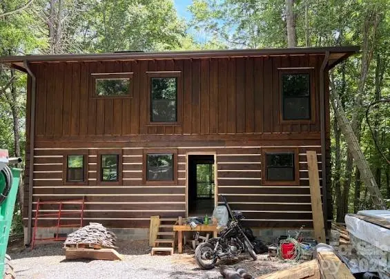5 Marion DR, Maggie Valley, NC 28751