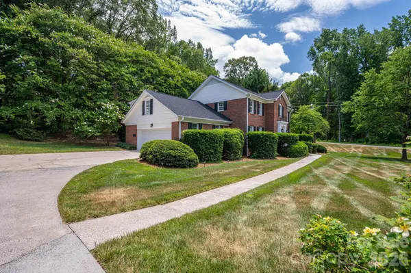 1308 Dumbarton RD, Gastonia, NC 28054