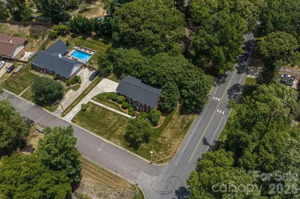 1308 Dumbarton RD, Gastonia, NC 28054