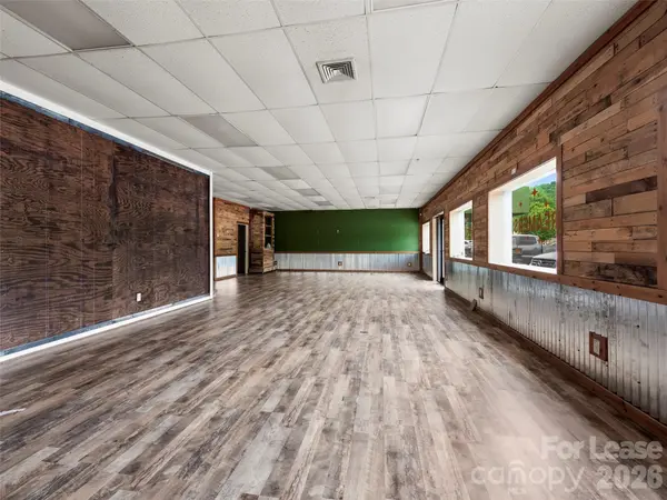 108 Hendersonville HWY, Pisgah Forest, NC 28768