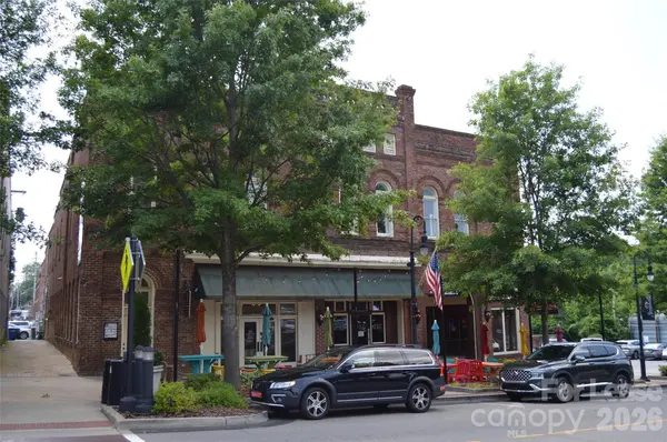 121 N Center ST, Statesville, NC 28677