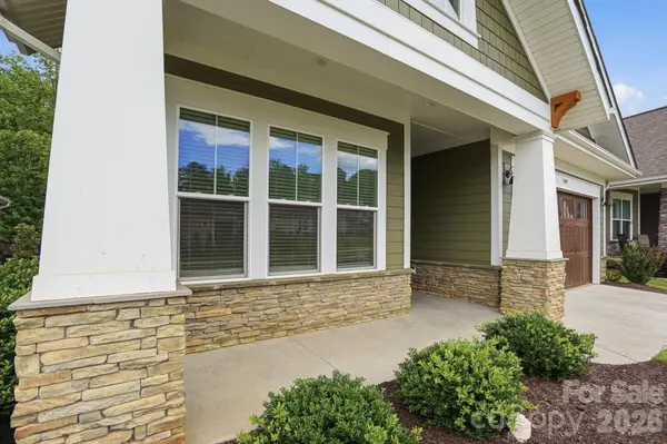 3049 Alveston DR, Concord, NC 28027
