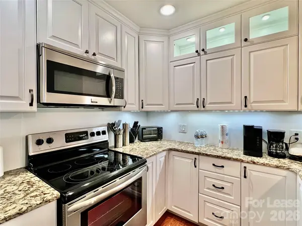 1323 Queens RD #417, Charlotte, NC 28207