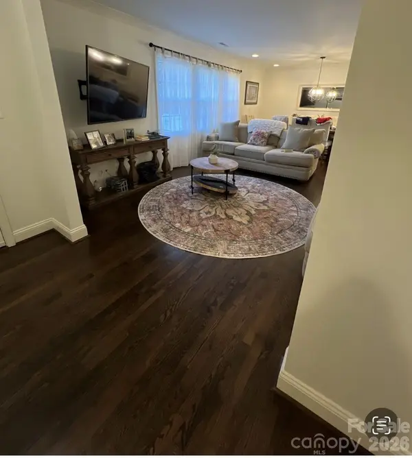 4124 Randolph RD, Charlotte, NC 28211