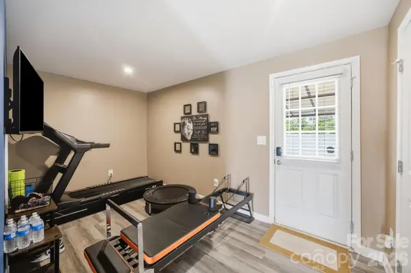 6121 Cutwater CIR, Charlotte, NC 28269