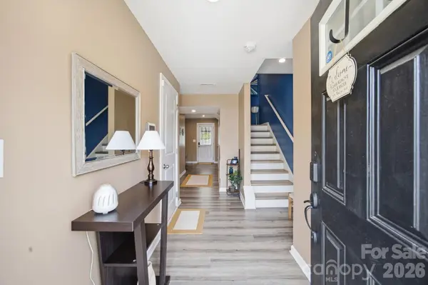 6121 Cutwater CIR, Charlotte, NC 28269