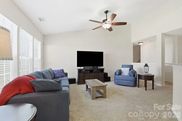144 Golden Valley DR, Mooresville, NC 28115