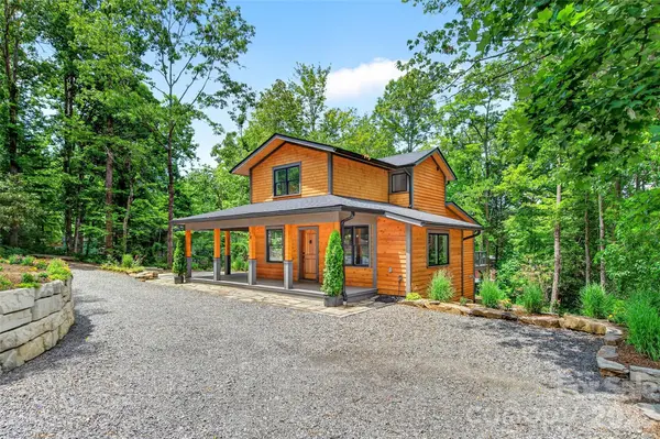 78 Tupper RD, Black Mountain, NC 28711