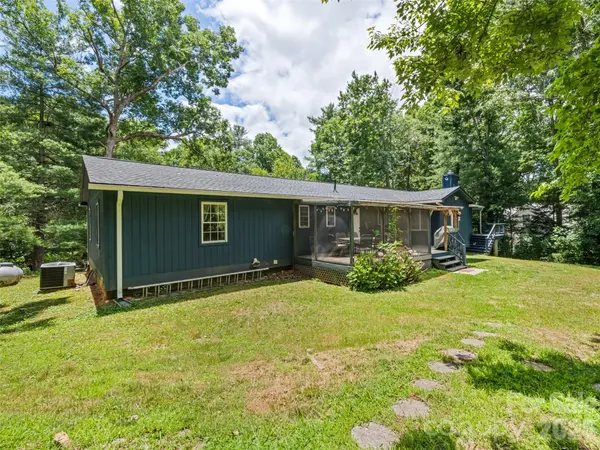 18 Bran Rick LN, Arden, NC 28704