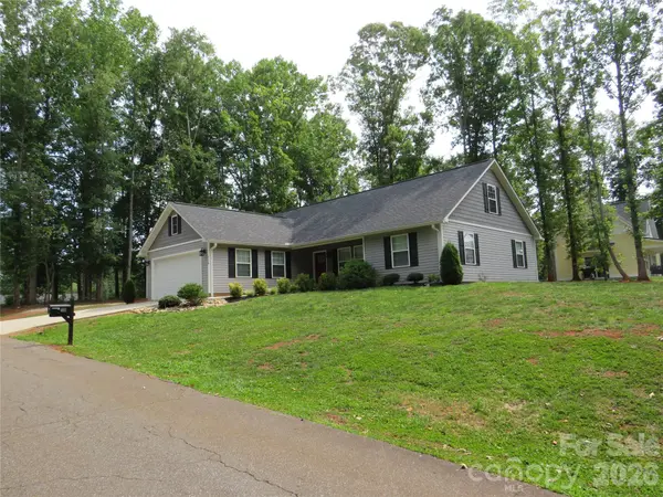 118 Tallyhoe ST, Forest City, NC 28043