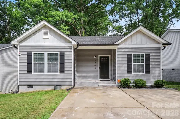 2703 S Calvary ST, Gastonia, NC 28052