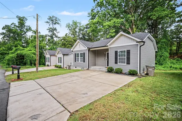 2703 S Calvary ST, Gastonia, NC 28052