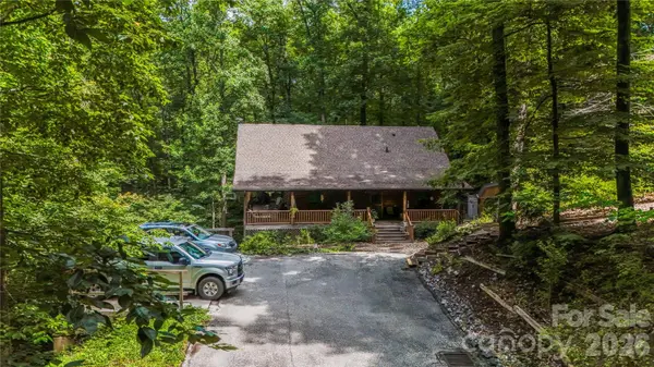 700 Howard DR, Lake Lure, NC 28746