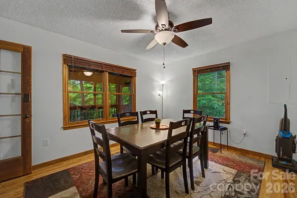 903 Plott Balsam RD, Maggie Valley, NC 28751