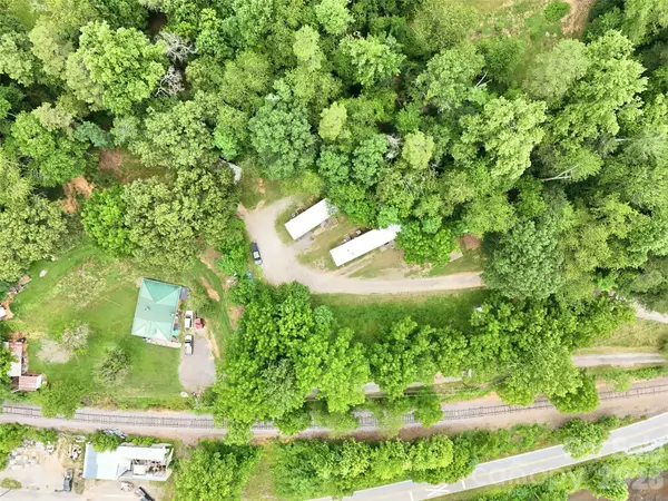 126 Lindsey RD, Candler, NC 28715