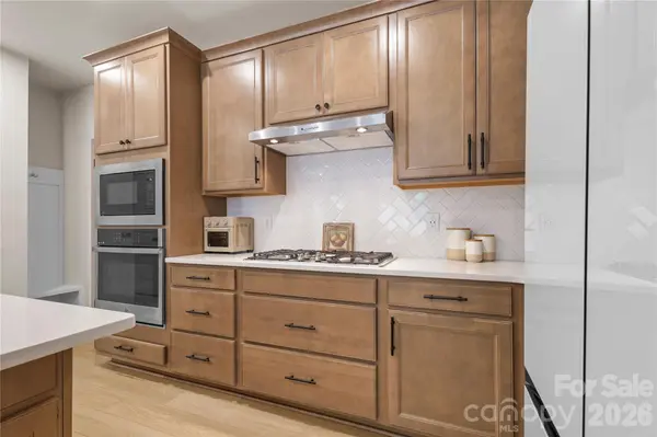 115 Forest Lake BLVD #B, Mooresville, NC 28117