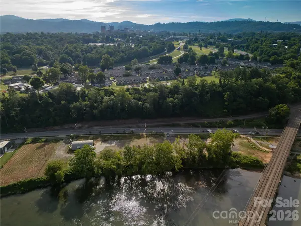 388 Riverside DR, Asheville, NC 28801