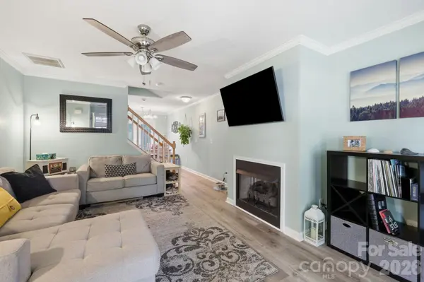 83 Sunny Meadows BLVD, Arden, NC 28704
