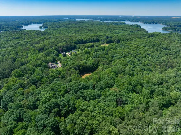 162 Clark Cove RD, Statesville, NC 28677