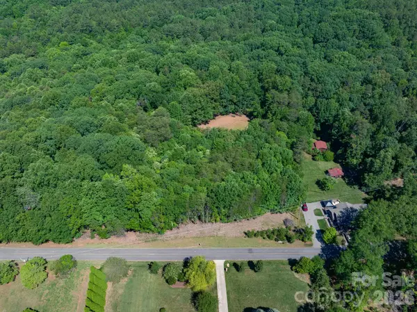 162 Clark Cove RD, Statesville, NC 28677