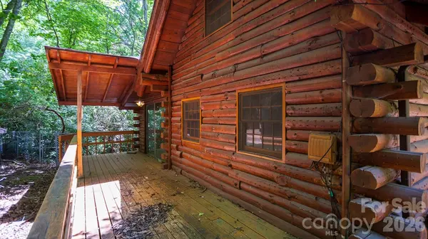 305 Melanie LN, Black Mountain, NC 28711