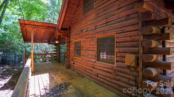 305 Melanie LN, Black Mountain, NC 28711